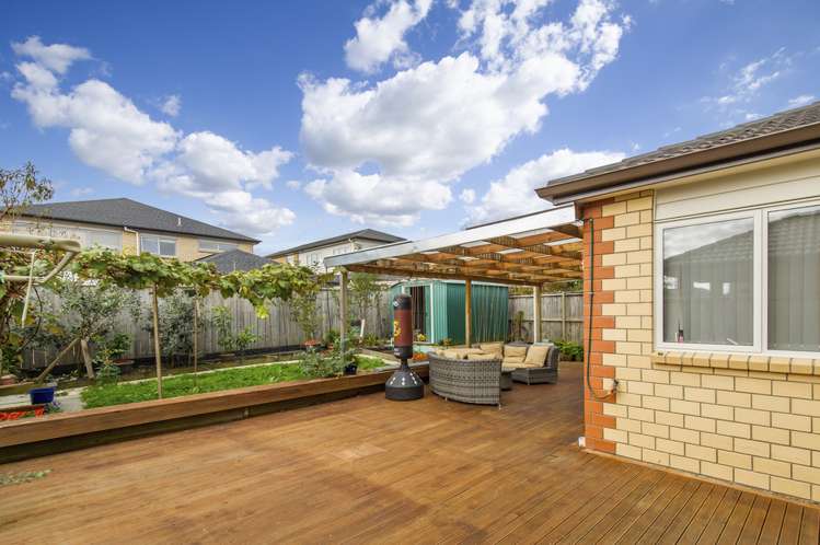 48 Helianthus Avenue Flat Bush_9