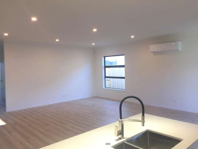 33 Awatira Drive Papamoa_3