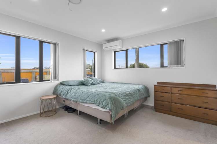 8a Ron Keat Drive Papakura_9