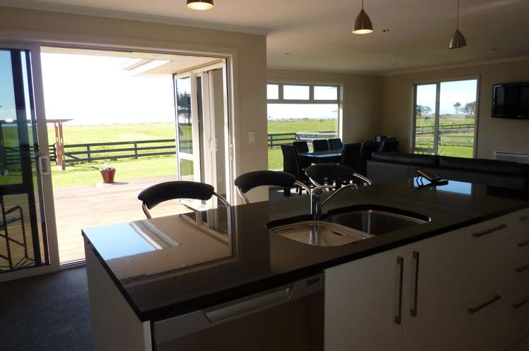 12 Elley Drive Carters Beach_6