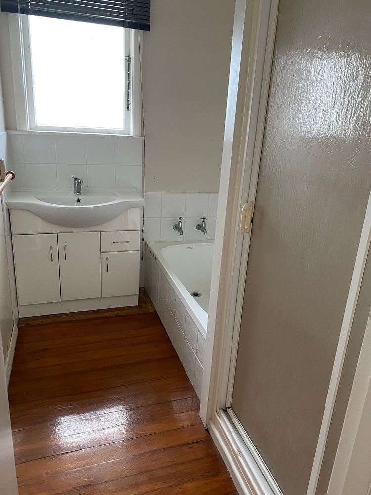 33 Henderson Crescent Parkvale_11