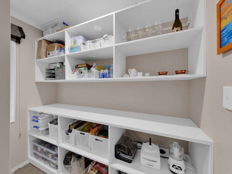 48 Wiltshire Drive Huntington_13