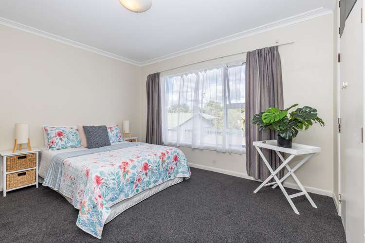 196 Clyde Street Hamilton East_19