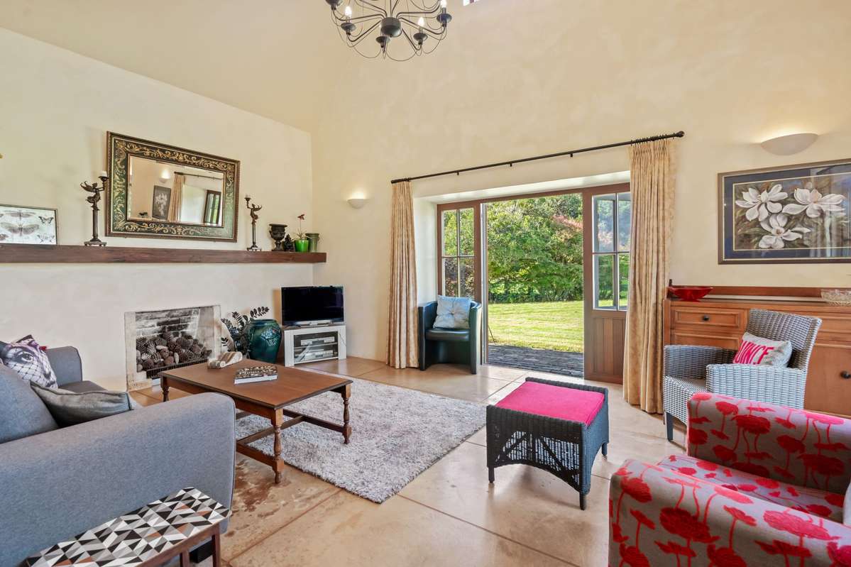 87 Millington Road_4