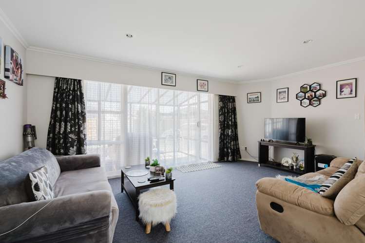 44 Garden Heights Avenue Glenview_2