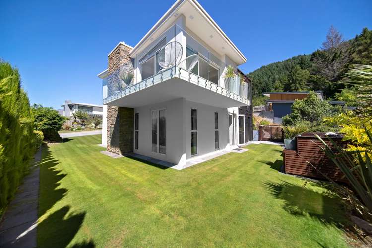 66 Highview Terrace Queenstown_1