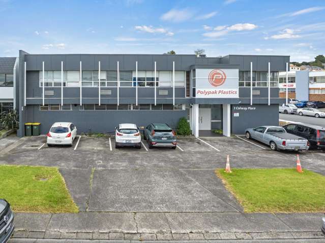 1 Colway Place Wairau Valley_2