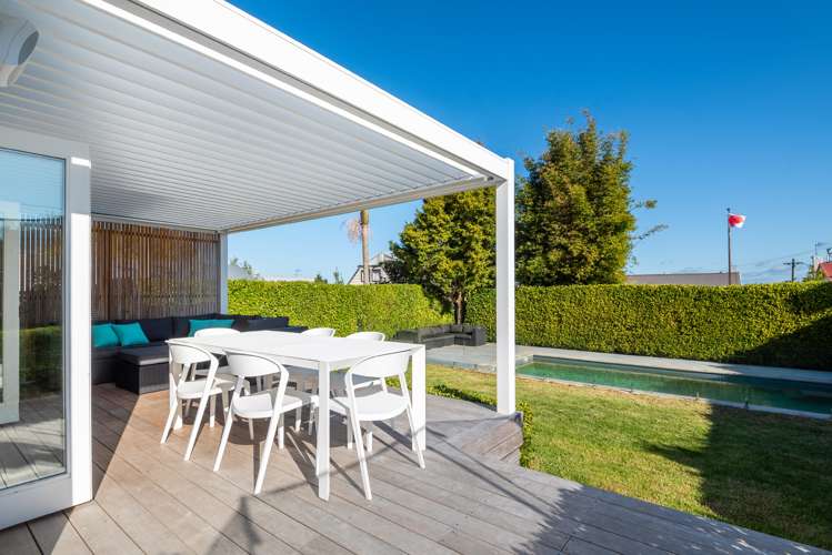 9 Coronation Street Belmont_19