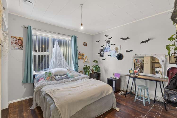 83 Tukapa Street Westown_10