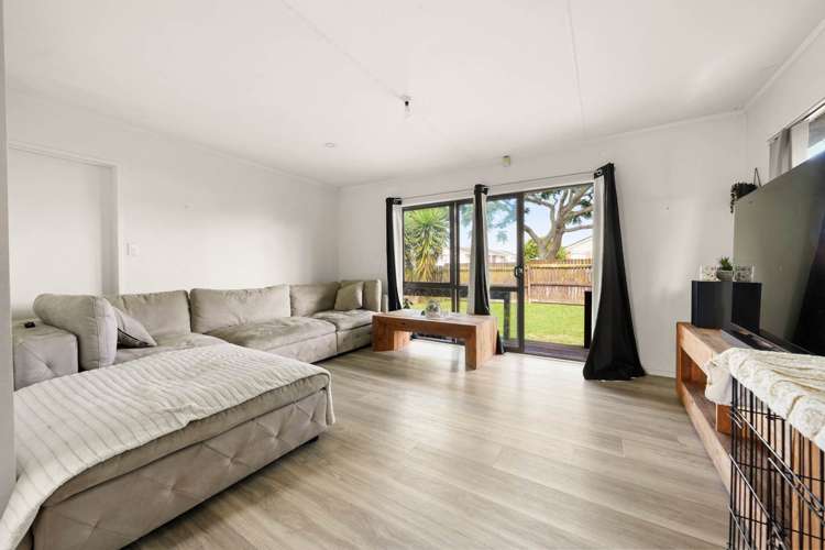 92 Shifnal Drive Randwick Park_8