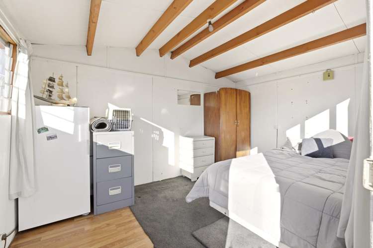 158 Gayhurst Road Dallington_14