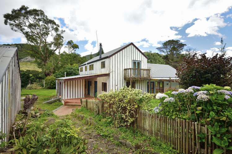 1131 Whakarau Road Te Karaka_23