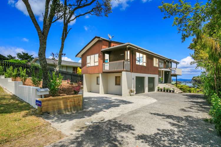 7 Pluto Place Beach Haven_26