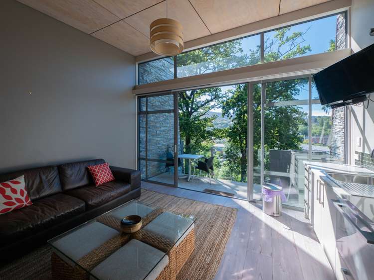 47/61 North Road North East Valley_0