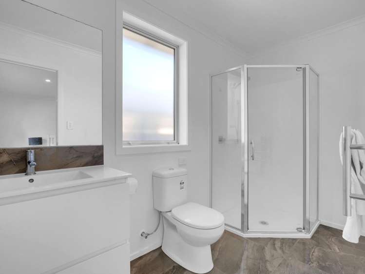 26 Blackwood Crescent Glenview_15