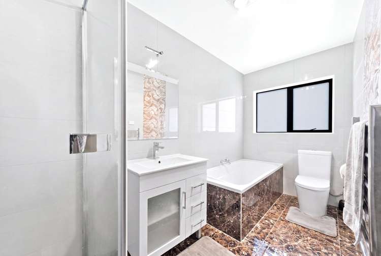14 Peerless Avenue Takanini_13