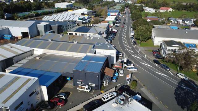 98 Main Road Tawa_2