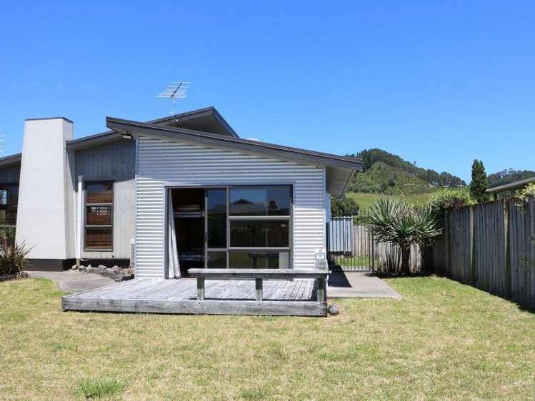 19 Hawk Hill Crescent Cooks Beach_18
