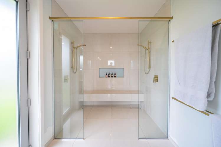 61 Orbell Crescent Te Anau_19