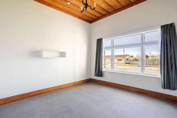 9 Madrid Street Dannevirke_14
