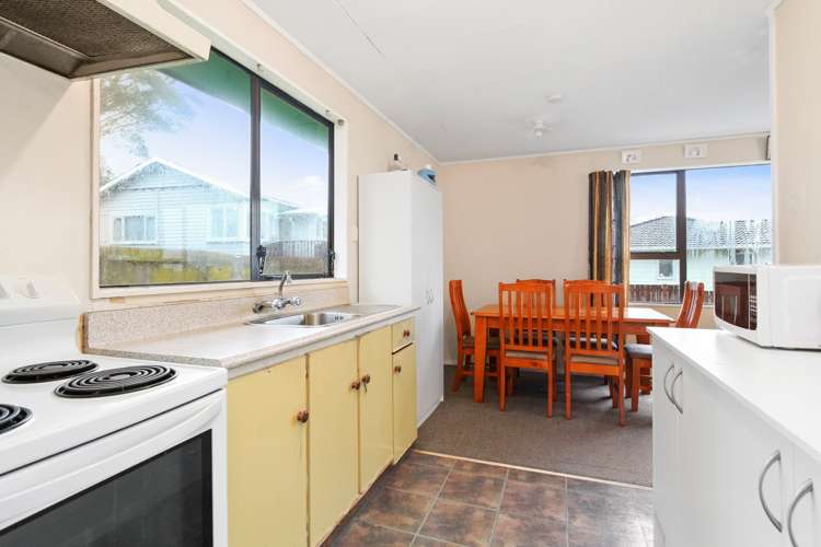 143 Boundary Road Clover Park_11