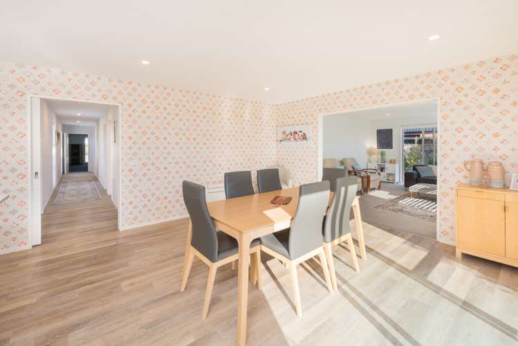 10 Spitfire Drive Burleigh_20