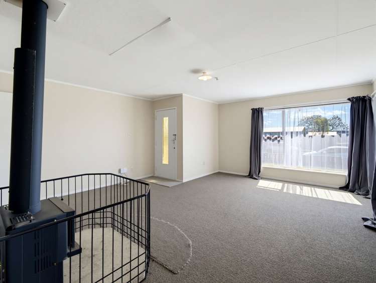 12 Lorne Crescent Flaxmere_10