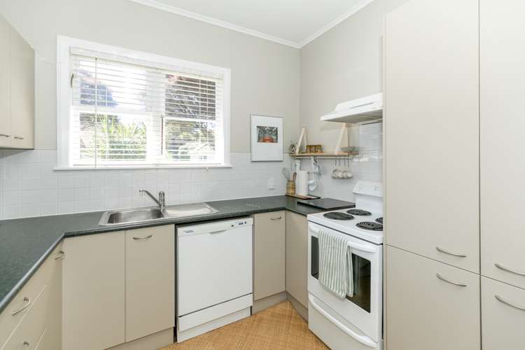 31 Galway Avenue Hamilton East_14