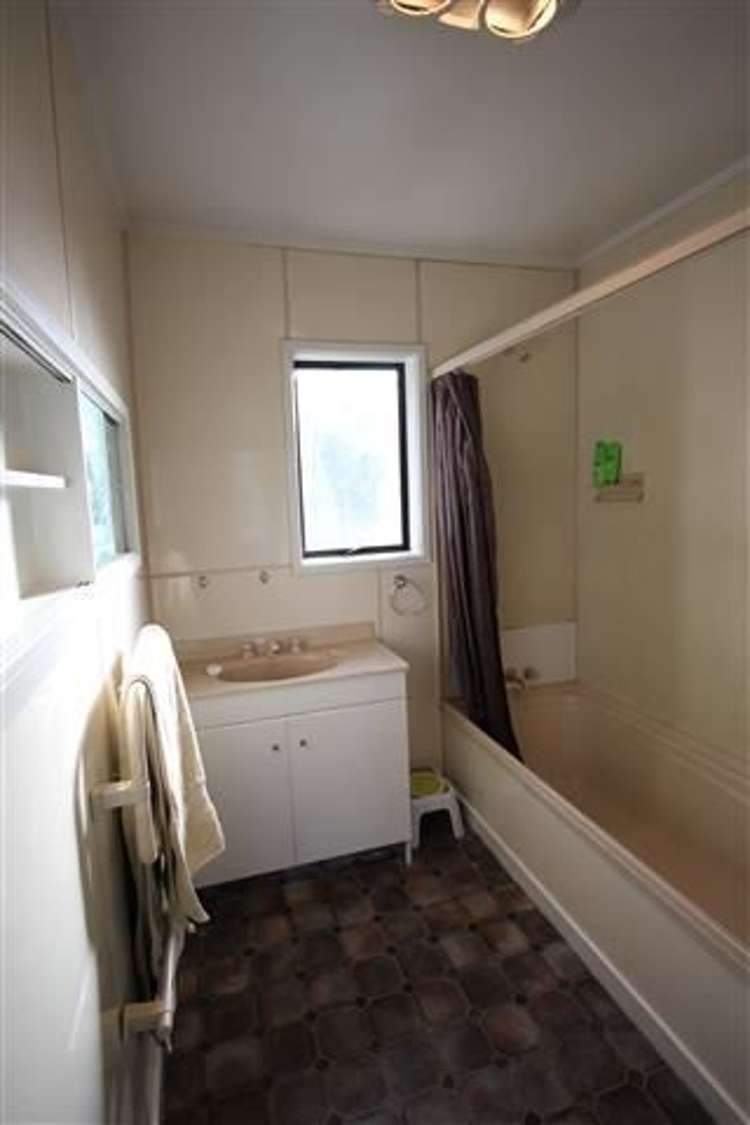 26 Waldron Crescent Green Island_9