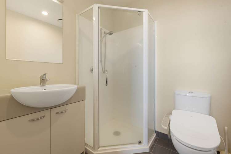 1601/17 Amersham Way Manukau Central_14