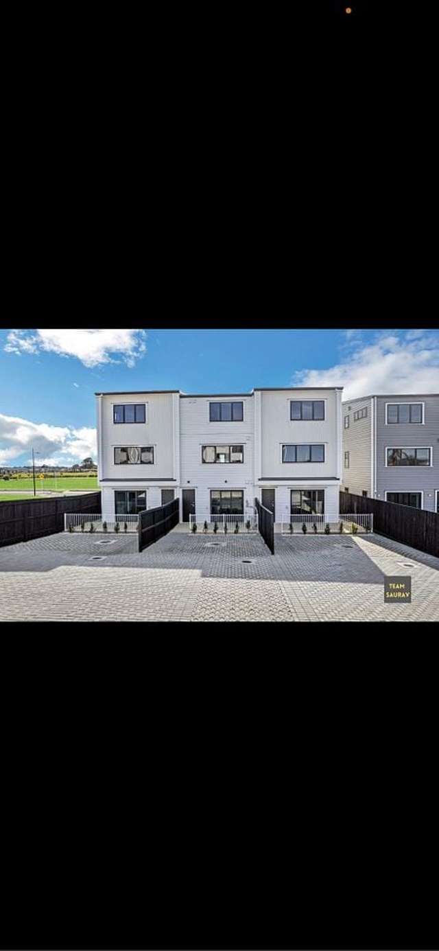 13 Awhi Way Karaka_1