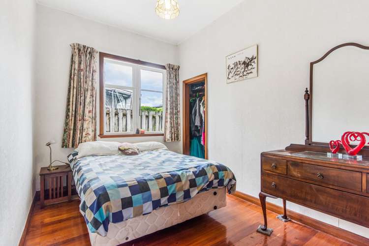 19 Captain Scott Road Glen Eden_6