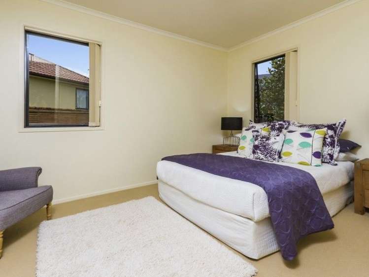 28 Greenbough Lane Greenhithe_16