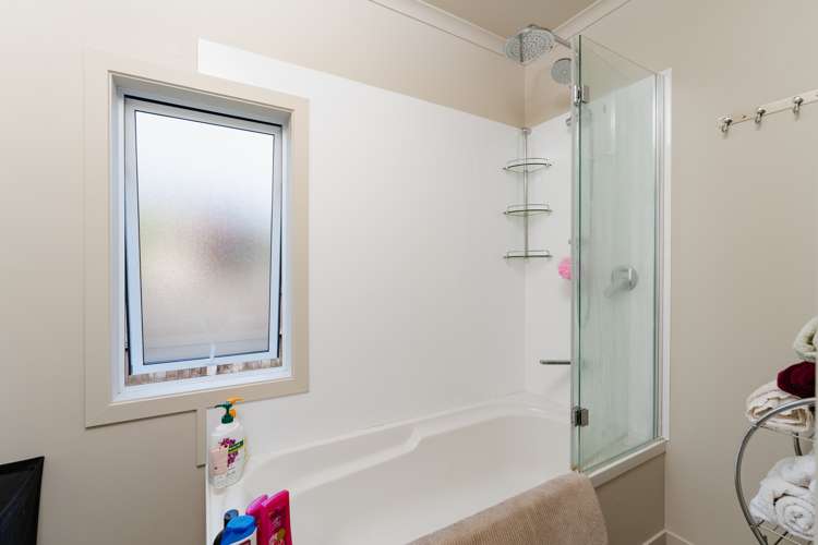 112 Cavell Street Tainui_12