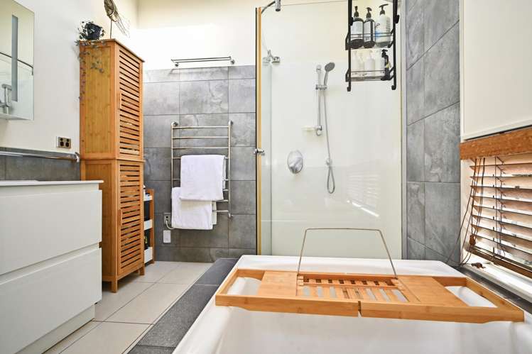 56A Moana Road Okitu_18