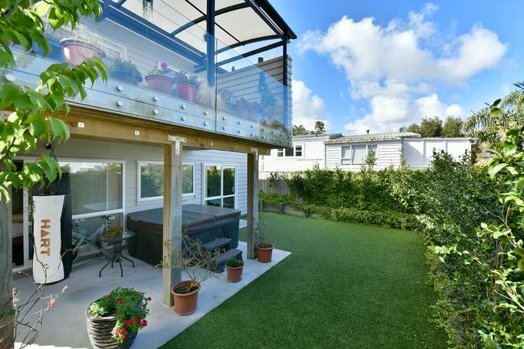 780 East Coast Road Oteha_19