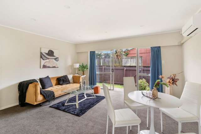 3/94 Beaumonts Way Manurewa_4