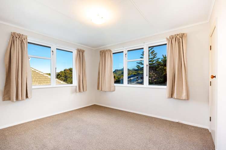 23 Turkington Street Tawa_13