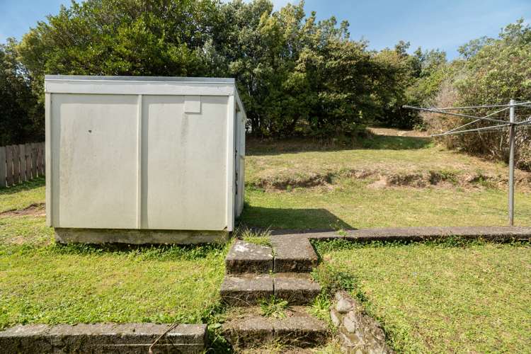 346 Warspite Avenue Waitangirua_13