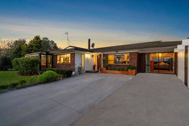 Spacious Family Home with Bonus Gaming Room