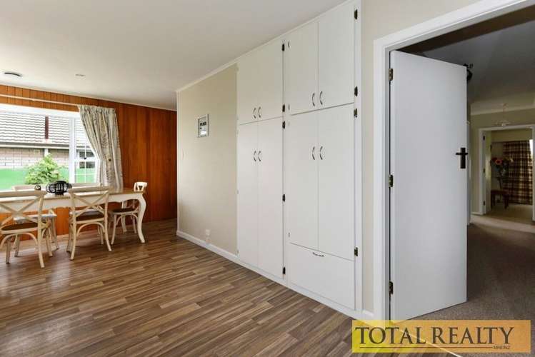 8 Dunstan Crescent Hornby_9