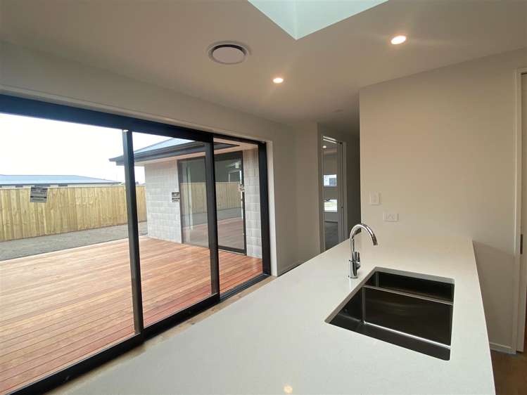 7 Benashet Drive Lincoln_6