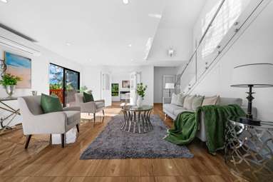 263 Golf Road_2