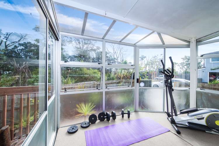 131g Rosier Road Glen Eden_12