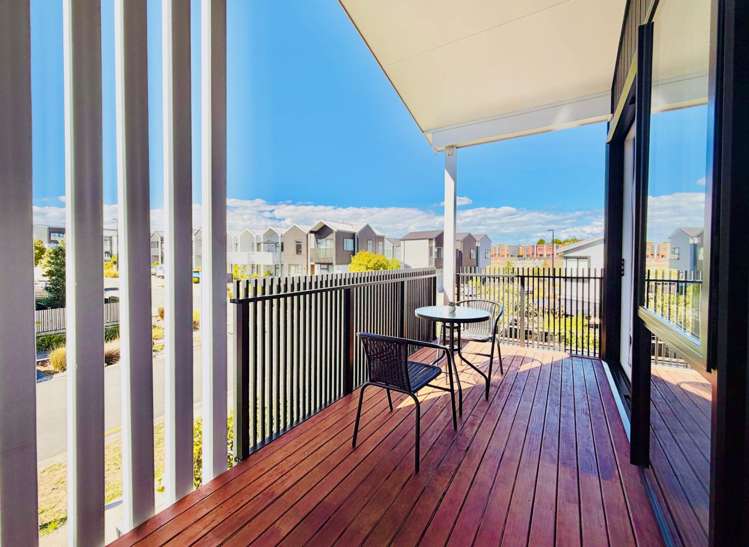 7 Awamarino Way Westgate_36