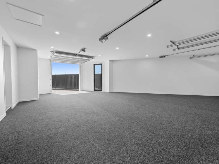 25 Bridgewater Quay Lake Hood_30