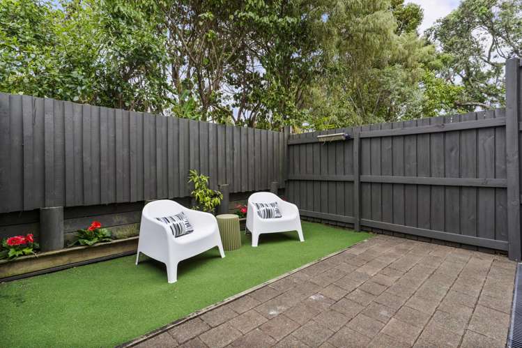 8/13 Kaihu Street Northcote_3