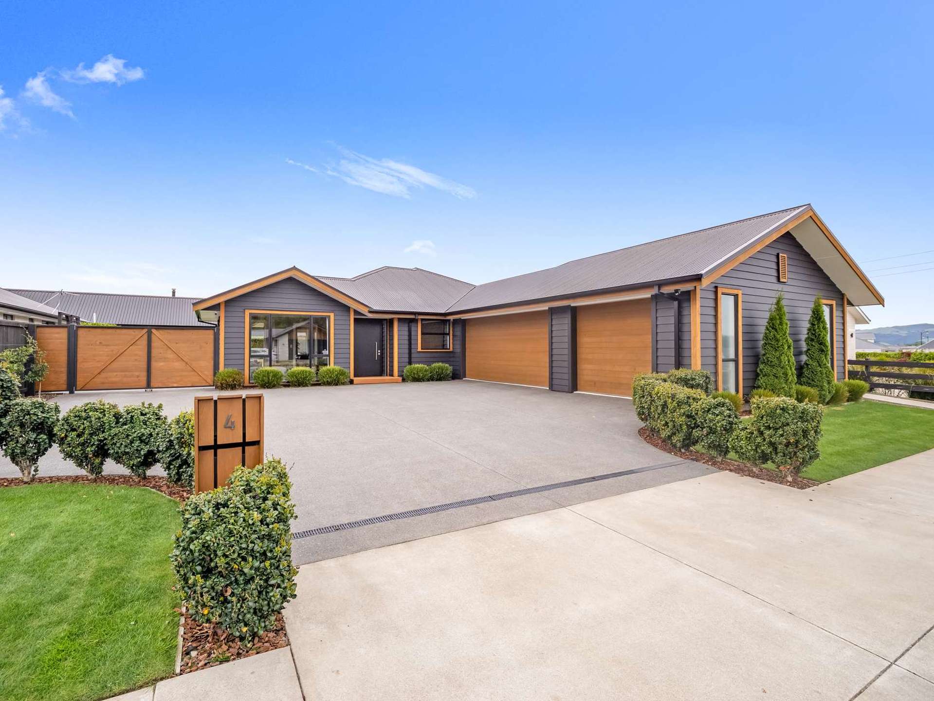 4 Verdeco Boulevard Lincoln_0