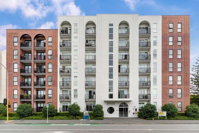 Luxurious Apartment - Unbeatable Location