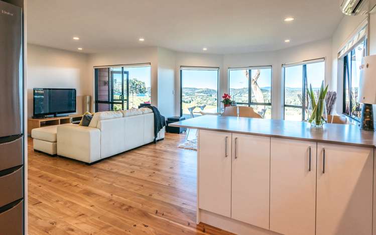 35 Junction Road Oneroa_10